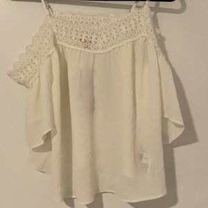 NWT Guess White Off the Shoulder Blouse Size S